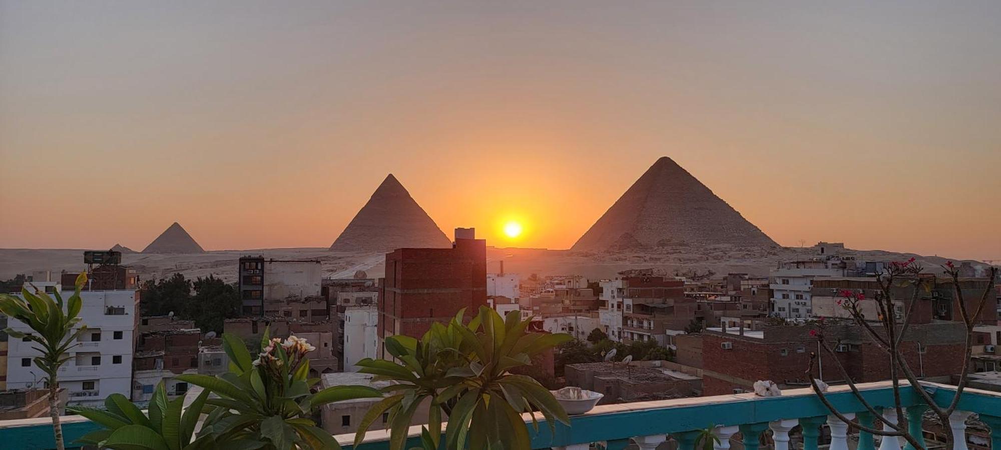 Pyramids Temple Guest House Kafrat al Jabal Exterior photo